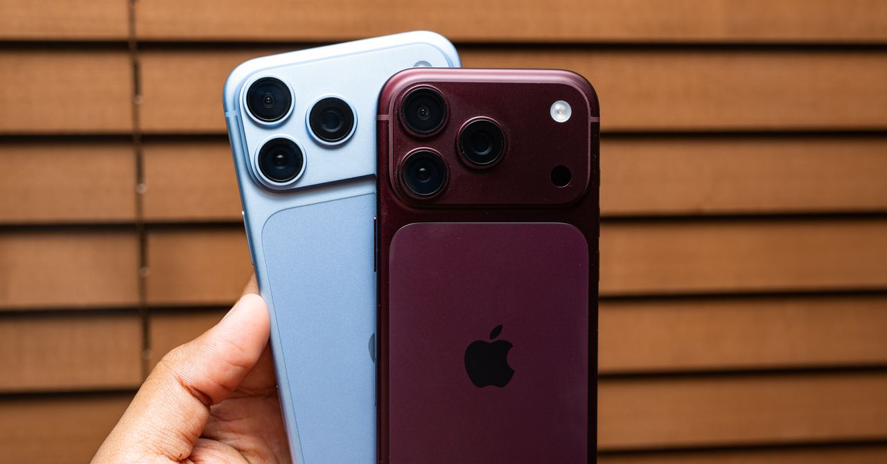 Smartphone Market Shifts Towards Foldable Phones