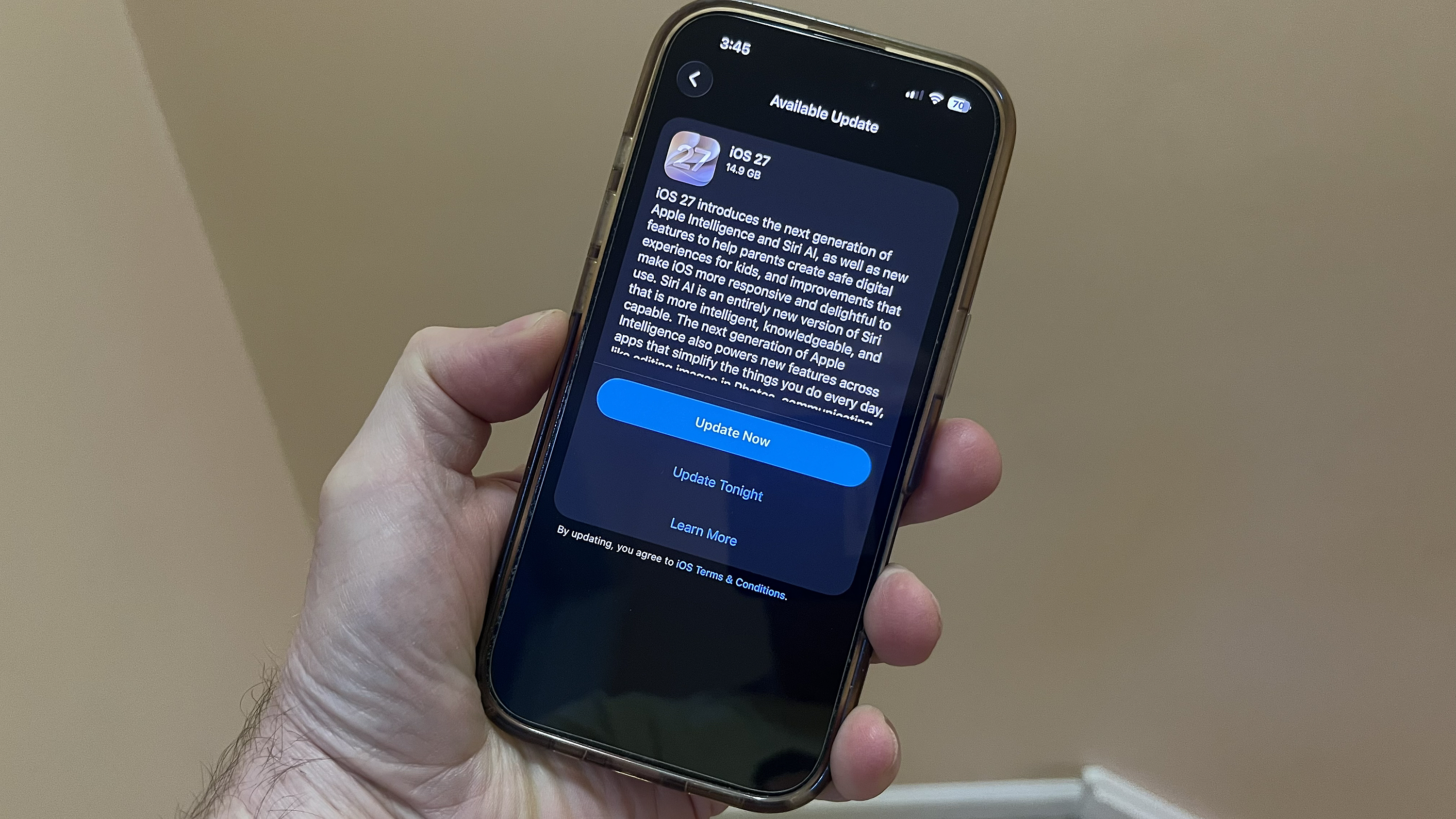 Apple Launches iOS 27 with Siri AI Beta and Security Patches